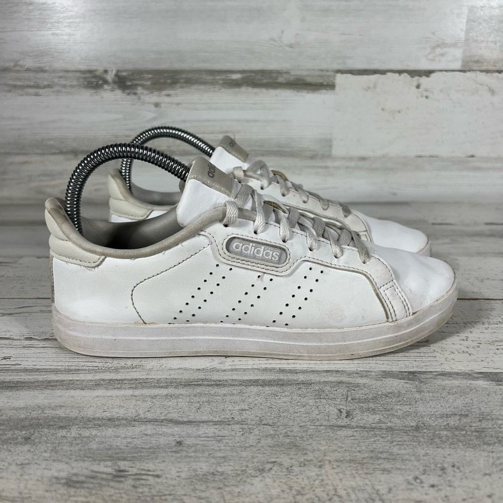 Adidas Womens Cloudfoam Advantage B42133 White Casual Shoes Sneakers Size 6.5